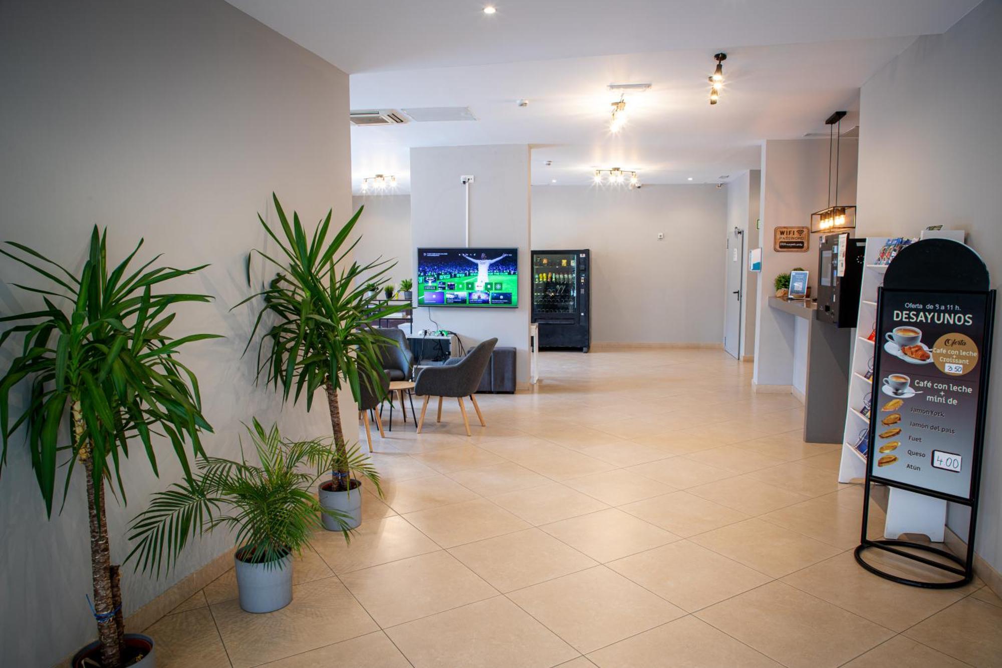 Apartamentos Comfort Calella Eksteriør bilde