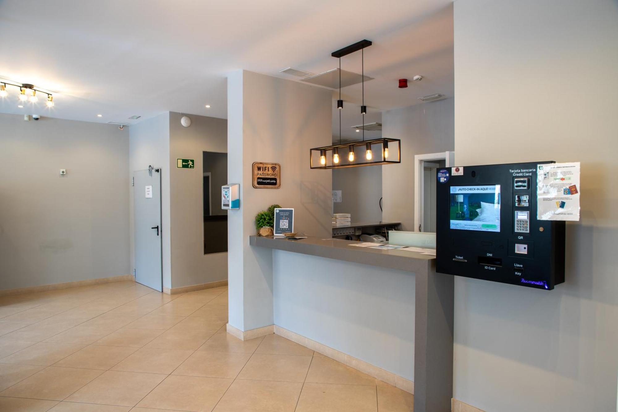 Apartamentos Comfort Calella Eksteriør bilde