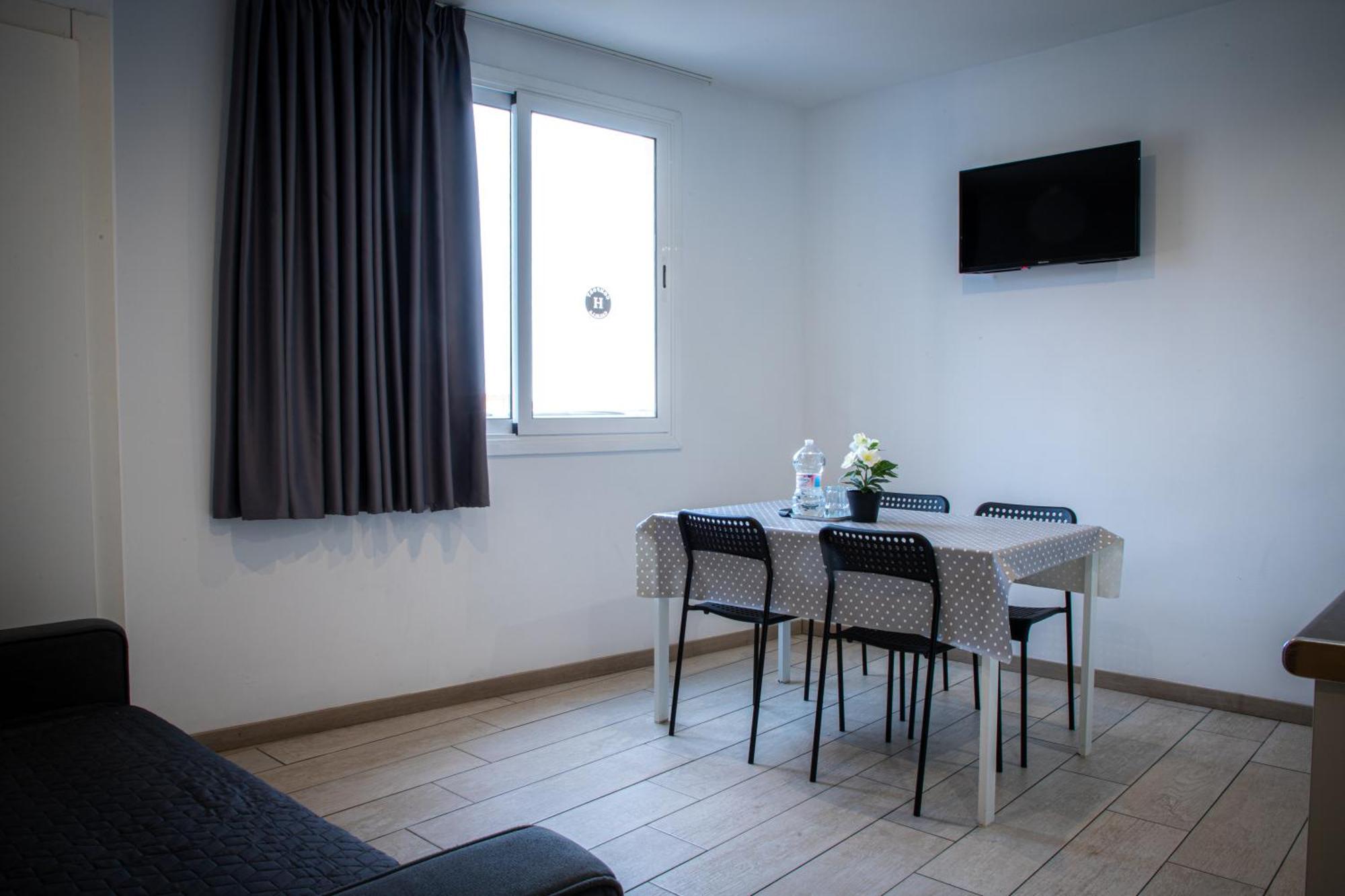 Apartamentos Comfort Calella Eksteriør bilde
